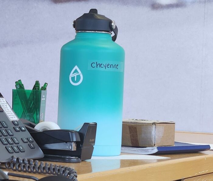 The Lady Who Was Helping Me At The Bank Today Said Her Name Was "China" But Her Water Bottle Says This. Wouldn't Consider Either Name A Tragedeigh But Pronouncing Cheyenne "China" Is