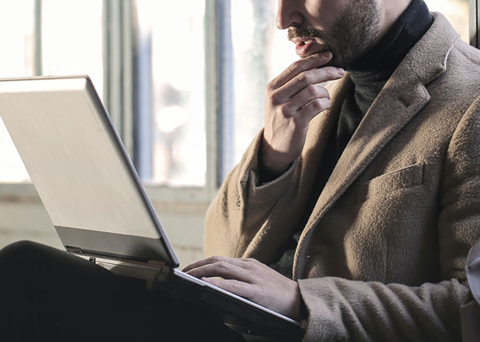 New Landlord Demands Tenants Restore The Garden To Its Original State, Loses It When He Sees It's Now Just A Patch Of Dirt New Landlord Demands Tenants Restore The Garden To Its Original State, Loses It When He Sees It's Now Just A Patch Of Dirt
