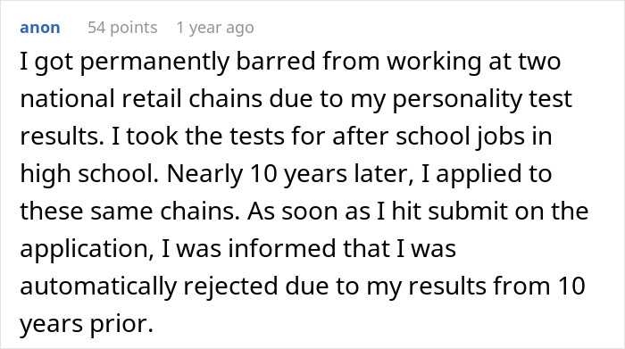 People-Sharing-Experience-With-Job-Requirements