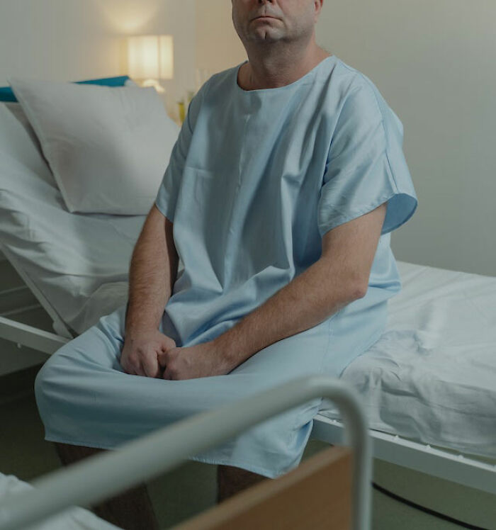 "My Friend Was Still Alive": 35 People Share The Most Surprising Things About Their High School Reunions