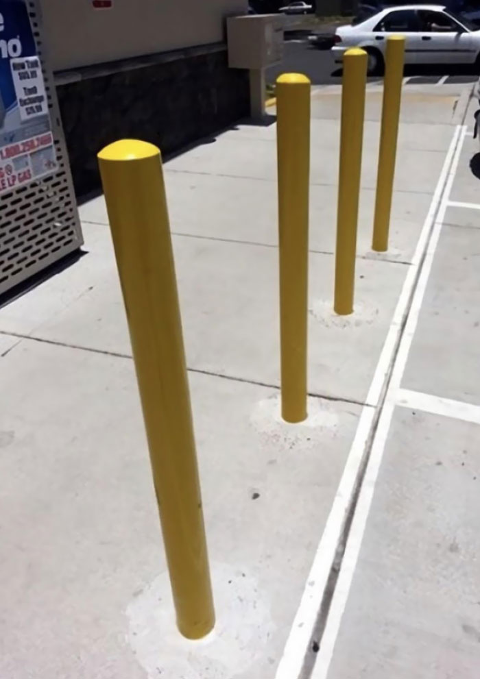 When The Sun Is Directly Overhead In Hawaii, It Looks Like A Bad Video Game Render