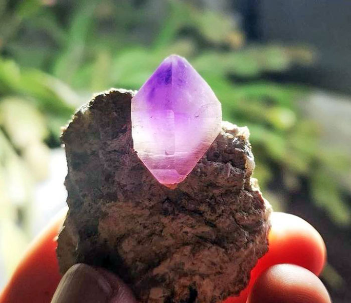 This Quartz I Got Looks Like A Videogame Loot