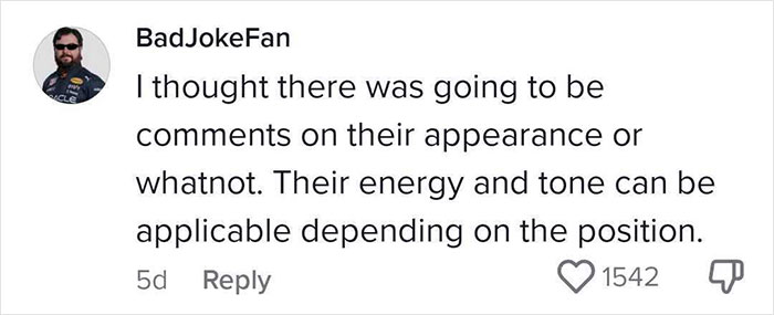 Woman Who Accidentally Received Recruiter&rsquo;s Notes About Other Candidates Wonders Whether She Should Contact Them