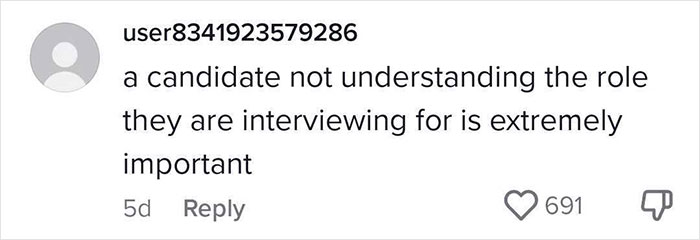 Woman Who Accidentally Received Recruiter&rsquo;s Notes About Other Candidates Wonders Whether She Should Contact Them