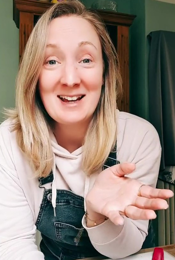 Woman Asks People Which Spoon Out Of These 2 They'd Choose, Sparks An Intense Debate Online