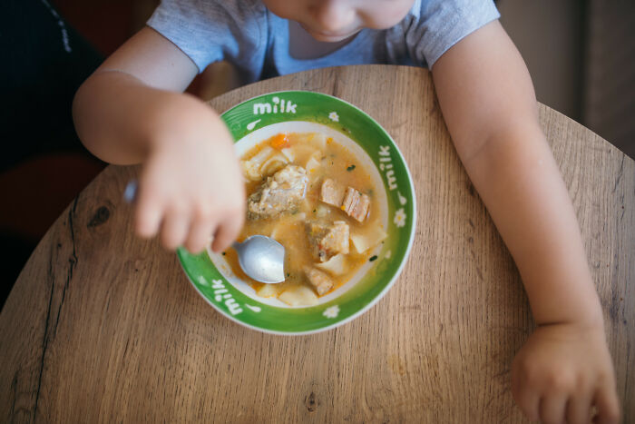 Woman Asks People Which Spoon Out Of These 2 They'd Choose, Sparks An Intense Debate Online