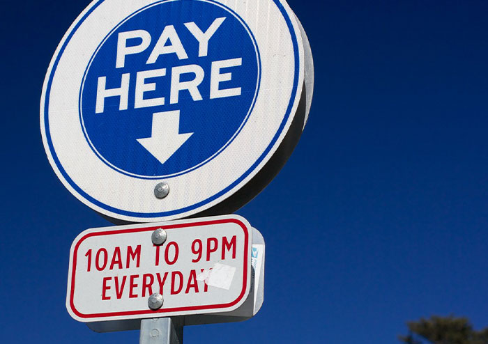 45 Examples Of Scams That Have Become Socially Acceptable But Shouldn't Be