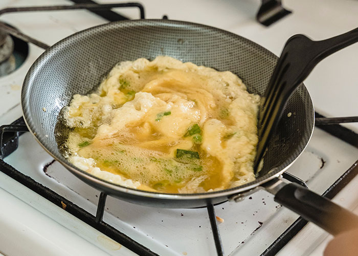 30 Priceless Cooking Tips That Were Passed Down To People By Their Parents, Grandparents, And Great-Grandparents