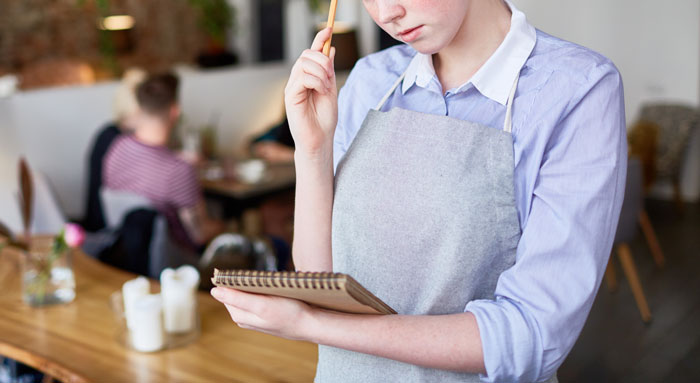 Waitress Is Heartbroken Over Unfair System Making Her Give Up More Tips To Cooks Than She Takes Herself