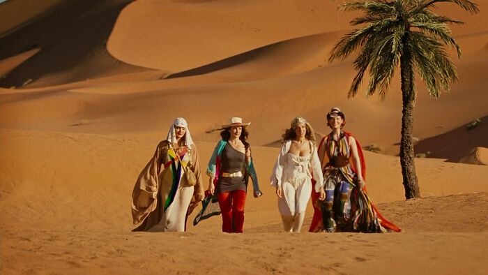 Sex And The City 2 (UAE And Vietnam)