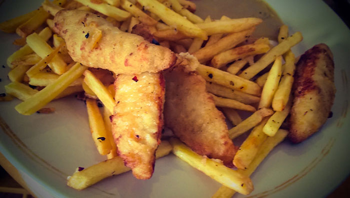 30 "Mediocre Foods" That People Say Are Underrated