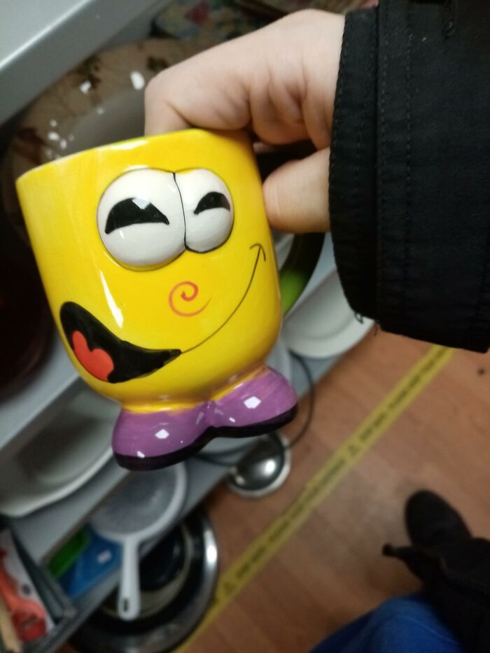 East Lancashire Hospice Shop Darwen A Very Wierd Mug Seen Lots Of C**p Mugs Recently