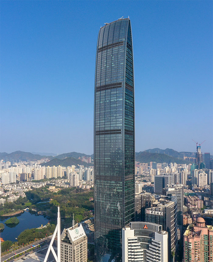 Picture of KK100 near other buildings