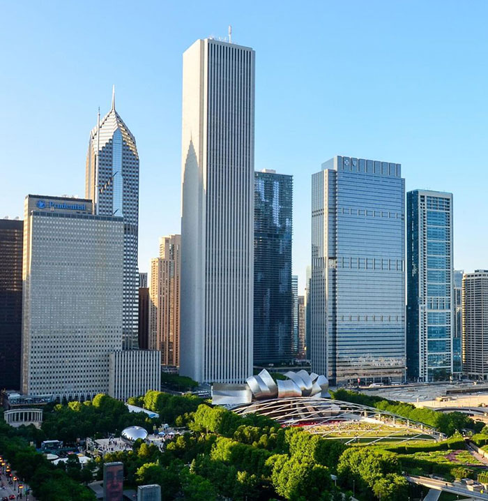 Picture of Aon Center near other buildings