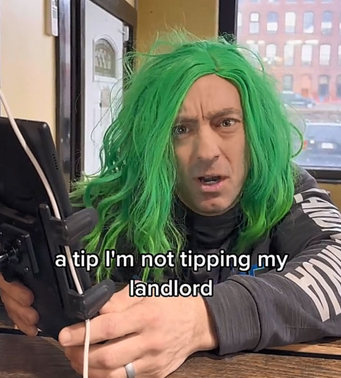"A Tip? I'm Not Tipping My Landlord": People React To This Tone-Deaf TikTok Of A Landlord Saying He Expects A Tip "A Tip? I'm Not Tipping My Landlord": People React To This Tone-Deaf TikTok Of A Landlord Saying He Expects A Tip