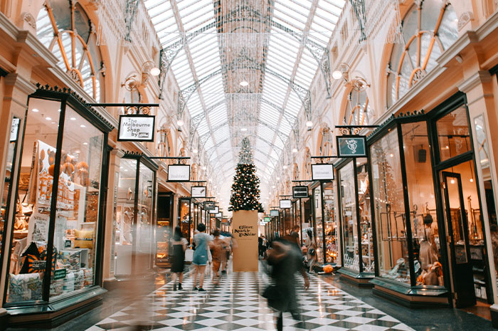 30 People Share Things That Scream "European"