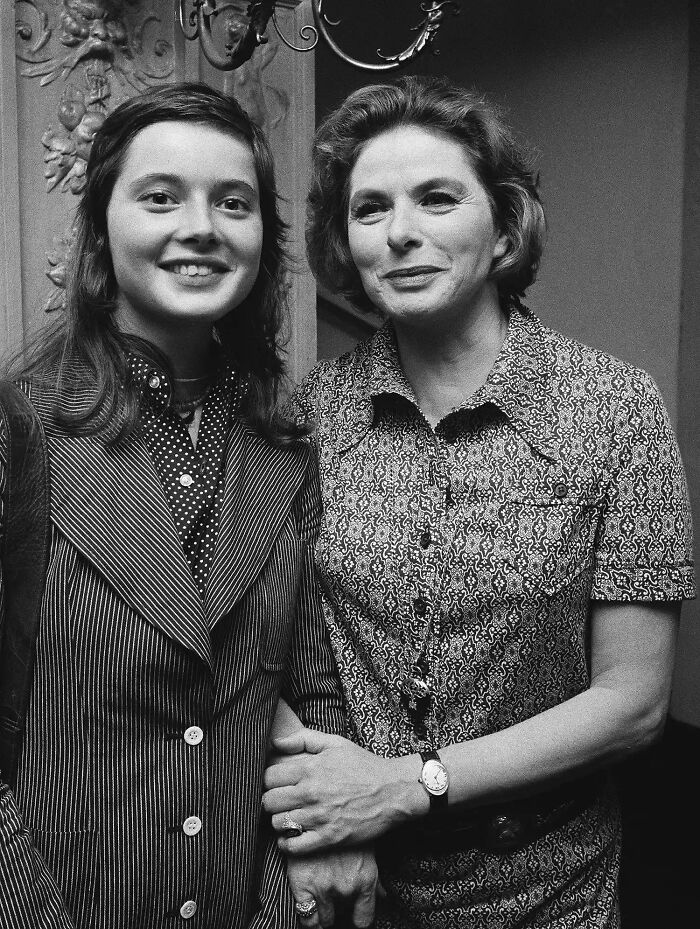 Ingrid Bergman And Isabella Rossellini In 1971