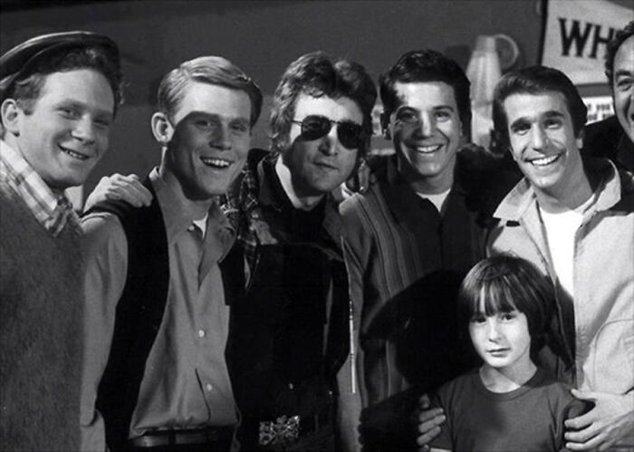 John And Julian Lennon With The Cast Of Happy Days