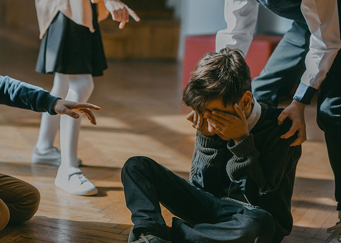 Toxic Masculinity Deems These 30 Normal And Healthy Behaviors ‘Unmanly,’ Yet People Online Think Otherwise