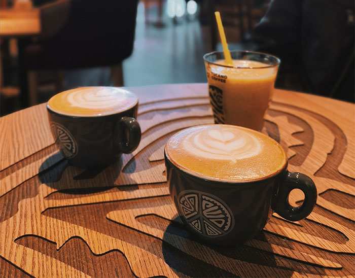 "I've Never Seen A Human Turn Red So Quickly": Server Wants To Charge Customers For Coffee They Didn't Have, So They Maliciously Comply "I've Never Seen A Human Turn Red So Quickly": Server Wants To Charge Customers For Coffee They Didn't Have, So They Maliciously Comply