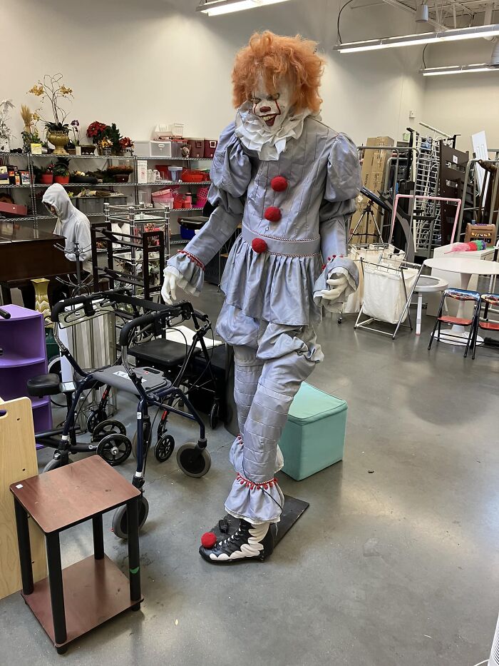 Found And Left At The Deseret Industries Store In South Jordan, Ut. $150. Plugs In To Do Something Terrifying I’m Sure