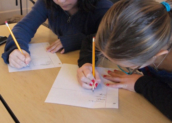 40 People Share Their Scariest Or Most Uncomfortable Experiences At Someone Else’s House