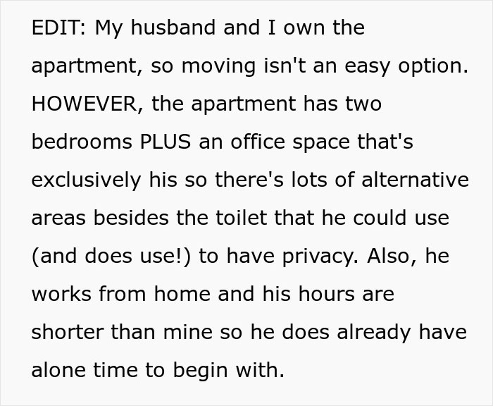 Guy Calls Wife A Jerk For Trying To Control His Bathroom Time, The Internet Says That He's The One Who Needs A Reality Check