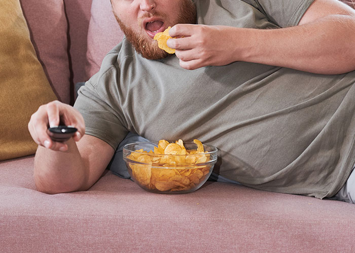 Husband Is Furious Wife Left Him With Their 4 Kids For The Weekend, She Finds The House Trashed And His Suitcase Packed When She Gets Back Husband Is Furious Wife Left Him With Their 4 Kids For The Weekend, She Finds The House Trashed And His Suitcase Packed When She Gets Back