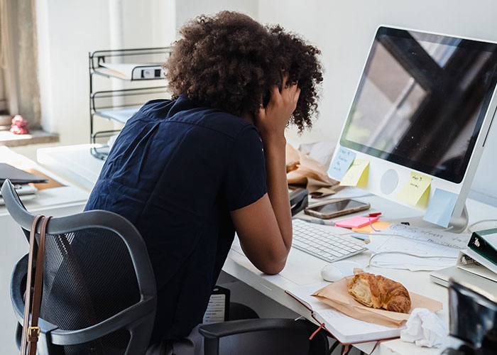 "Tell Me You Are American Without Telling": Woman Stands Up For Her Priorities And Quits Job To Attend Brother's Wedding After Getting Support Online