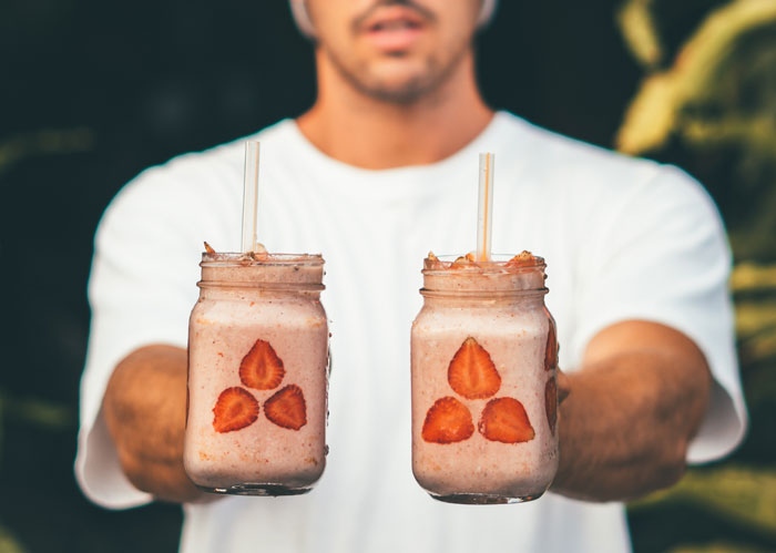 19 Y.O. Maliciously Complies With Manager&rsquo;s Request To Wash A Dish Covered In Peanuts That He Is Allergic To