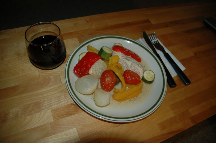 Woman Brings A Pal Over For Dinner Unannounced, Blasts Her Sibling When They Refuse To Accommodate Them By Cooking A Vegan Dish