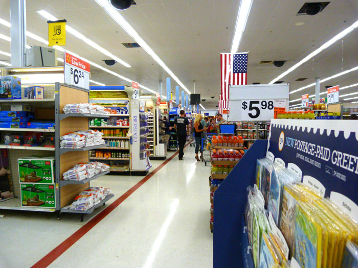 Karen Has A Meltdown Over Service Dog And Calls The Cops, Gets Banned From Walmart For A Year