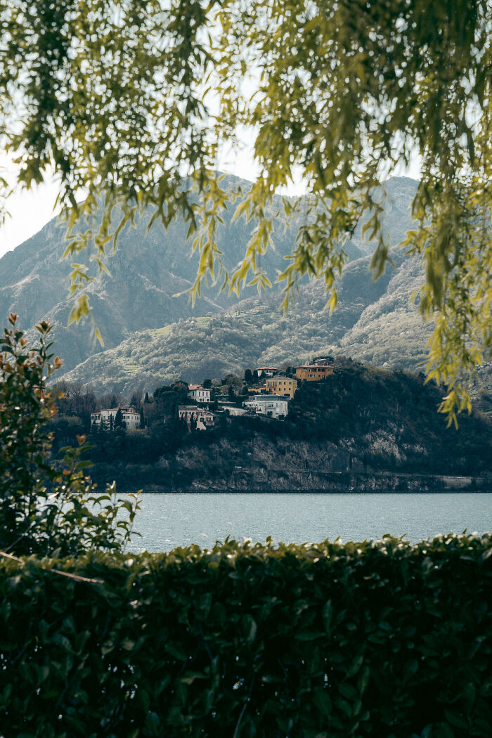 I Saw An Early Spring At Lake Como