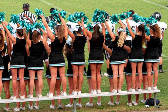 Dad Of A Cheerleader Agrees To Let School Use His Property For Their Fundraising Event, Takes His Promise Back When The Focus Shifts To The Football Team Dad Of A Cheerleader Agrees To Let School Use His Property For Their Fundraising Event, Takes His Promise Back When The Focus Shifts To The Football Team