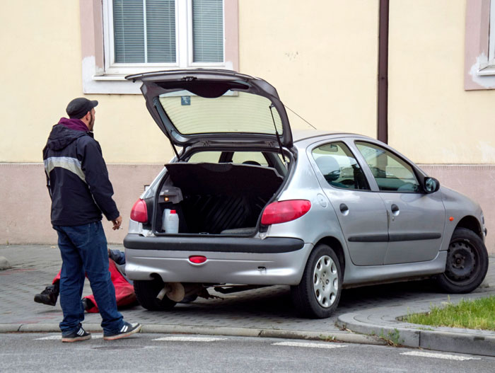 Teens Outsmart Neighborhood&rsquo;s Ridiculous Rules, Annoying The HOA By Maliciously Complying With Their Technicalities