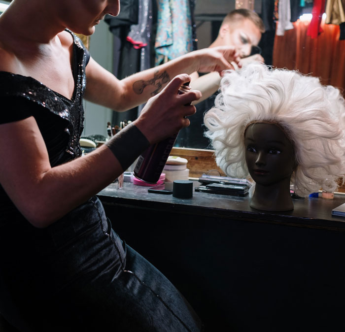 Person Avoids Coworker Who Stinks Of Cigarettes Until She Asks Why She Is Treated Differently, But Is &ldquo;Crushed&rdquo; By The Answer