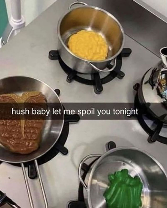 Random-Weird-Pictures-By-Things-In-Places