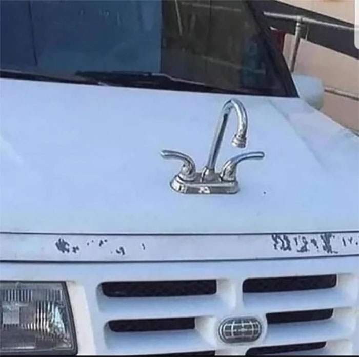 Random-Weird-Pictures-By-Things-In-Places