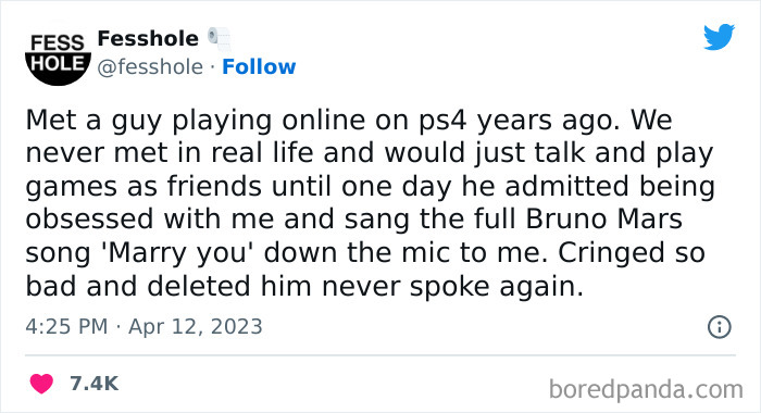 Tweet confession about an online friendship turning awkward after an unexpected serenade.
