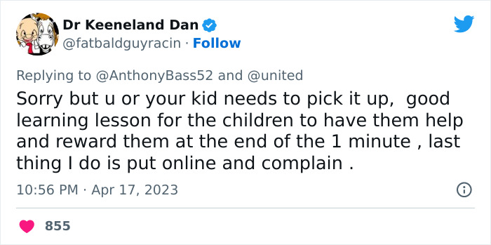 Dad Is Outraged After Flight Attendant Asked His Pregnant Wife To Clean Up After Their Kids, Sparks A Debate Online