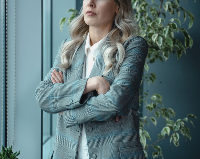 &ldquo;She Flat-Out Refuses To Move&rdquo;: Entitled Woman Ignores Theater Policy, Ends Up Learning Lesson The Embarrassing Way