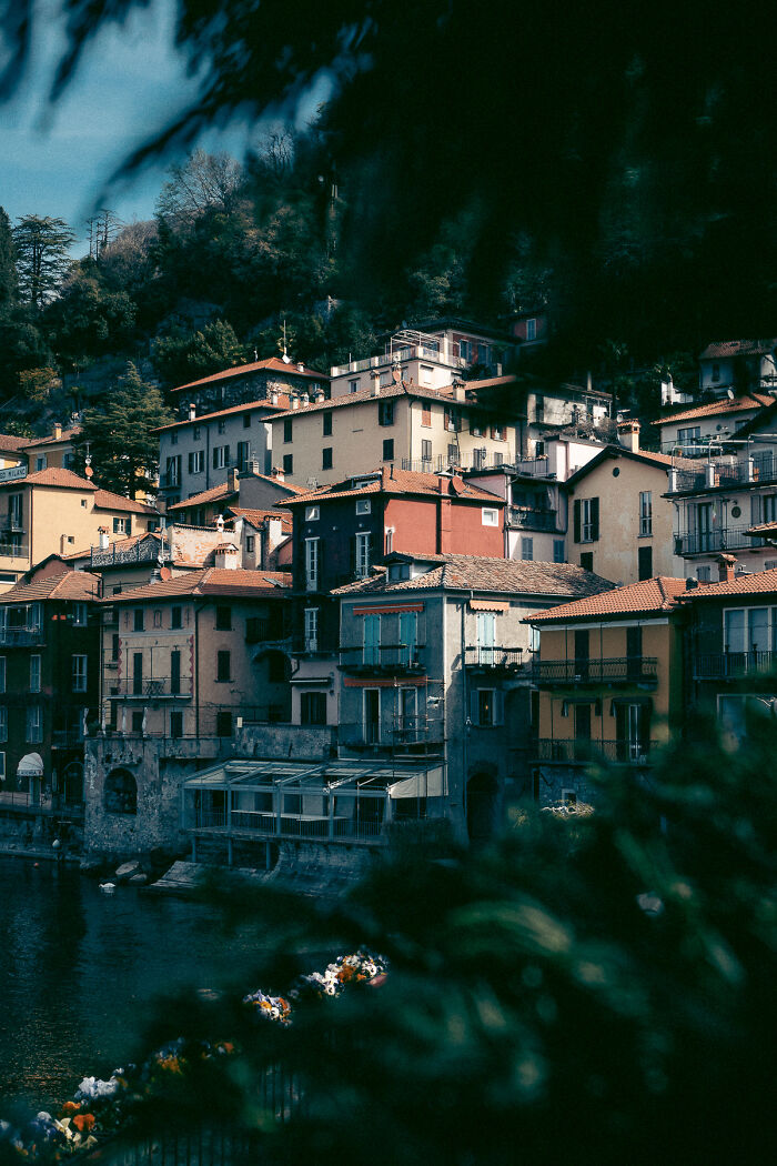 I Saw An Early Spring At Lake Como