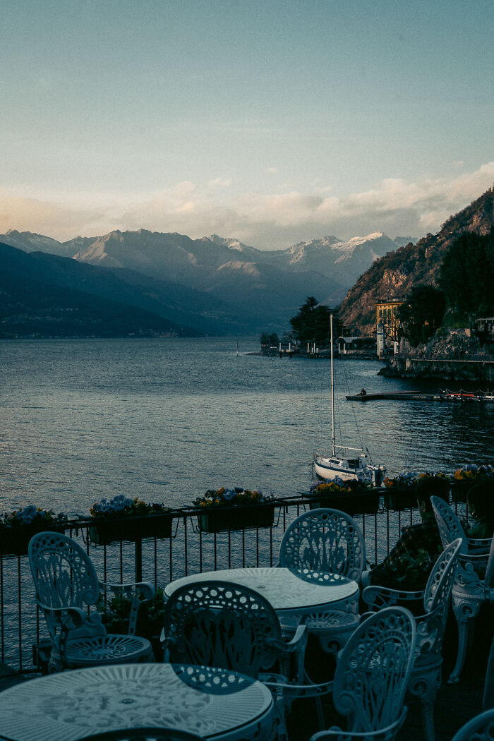 I Saw An Early Spring At Lake Como