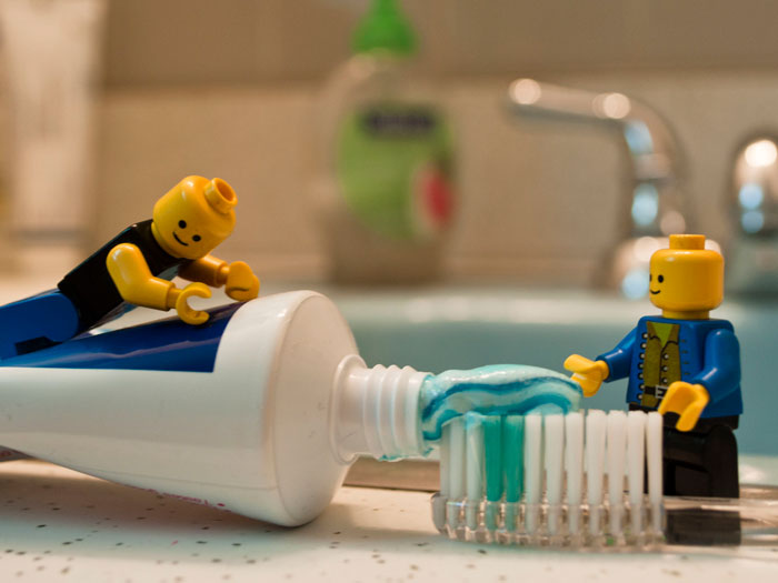 Person Avoids Coworker Who Stinks Of Cigarettes Until She Asks Why She Is Treated Differently, But Is &ldquo;Crushed&rdquo; By The Answer