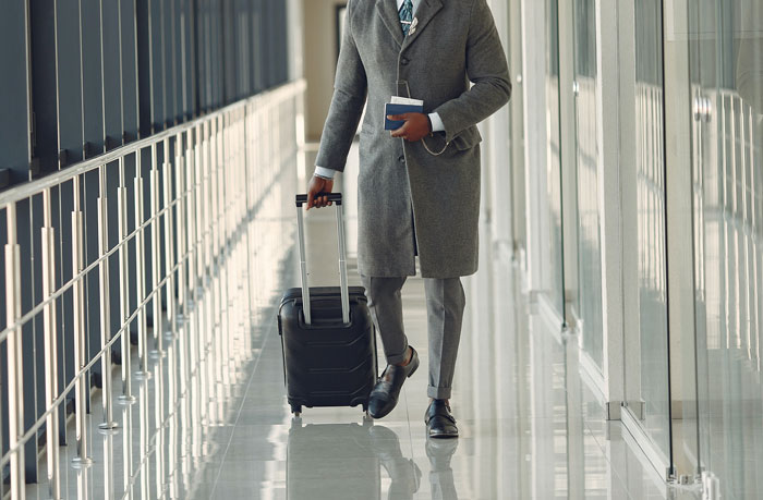 &ldquo;She Reiterated That I Was Entitled To Recline My Seat&rdquo;: Guy Asks For Flight Attendant&rsquo;s Backup After Being Criticized By The Passenger Behind Him