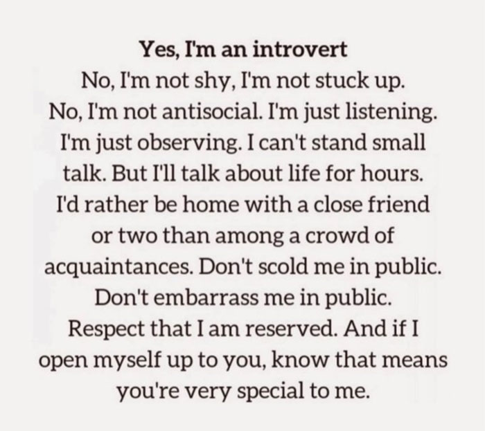 Text image about introvert struggles, highlighting preferences for deep conversations and small gatherings over crowds.