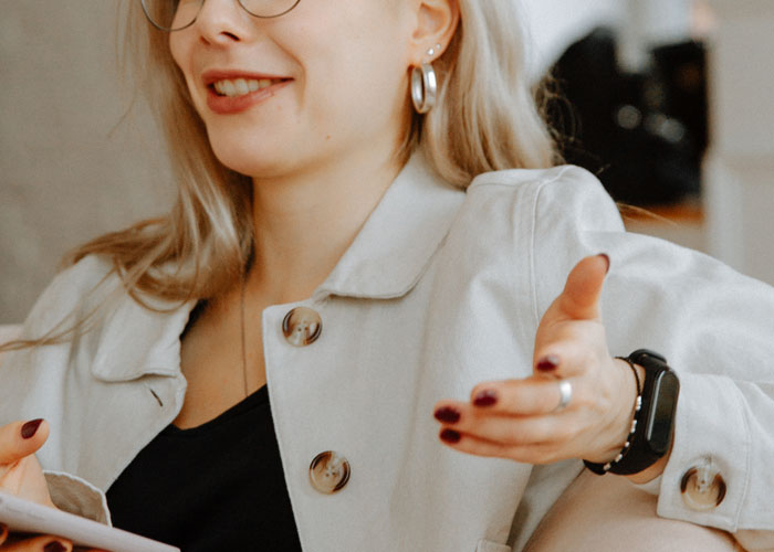 34 Subtle Red Flags That Indicate Someone Is A Bad Person