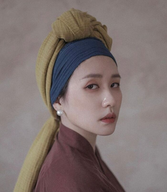 This Instagram Account Honors The Painting "Girl With A Pearl Earring "