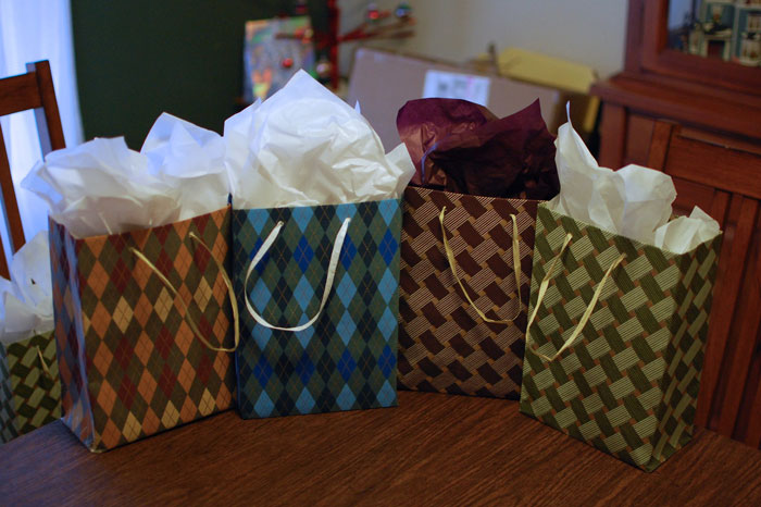 Woman Finds Her Stepson&rsquo;s Self-Made Gift &ldquo;Ridiculous&rdquo;, Contrary To Her Husband, Who Calls Off Her Birthday Party Over It