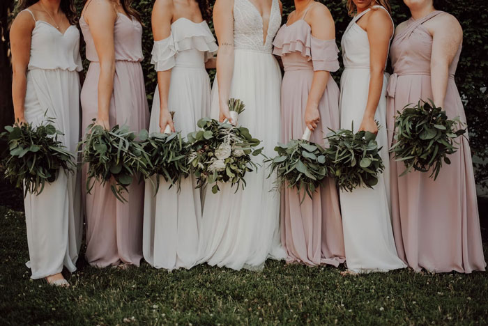 Bride Makes A Post About Her Bridesmaid&rsquo;s Looks, Wondering What To Do, Gets Destroyed Instead